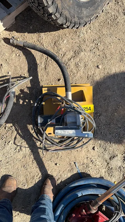 Western 15 PSI slip tank pump