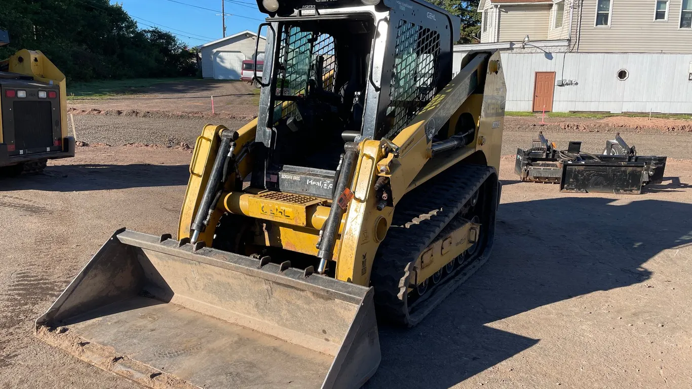2022 Gehl RT215 Tracked Skid Steer (Ashland, WI)