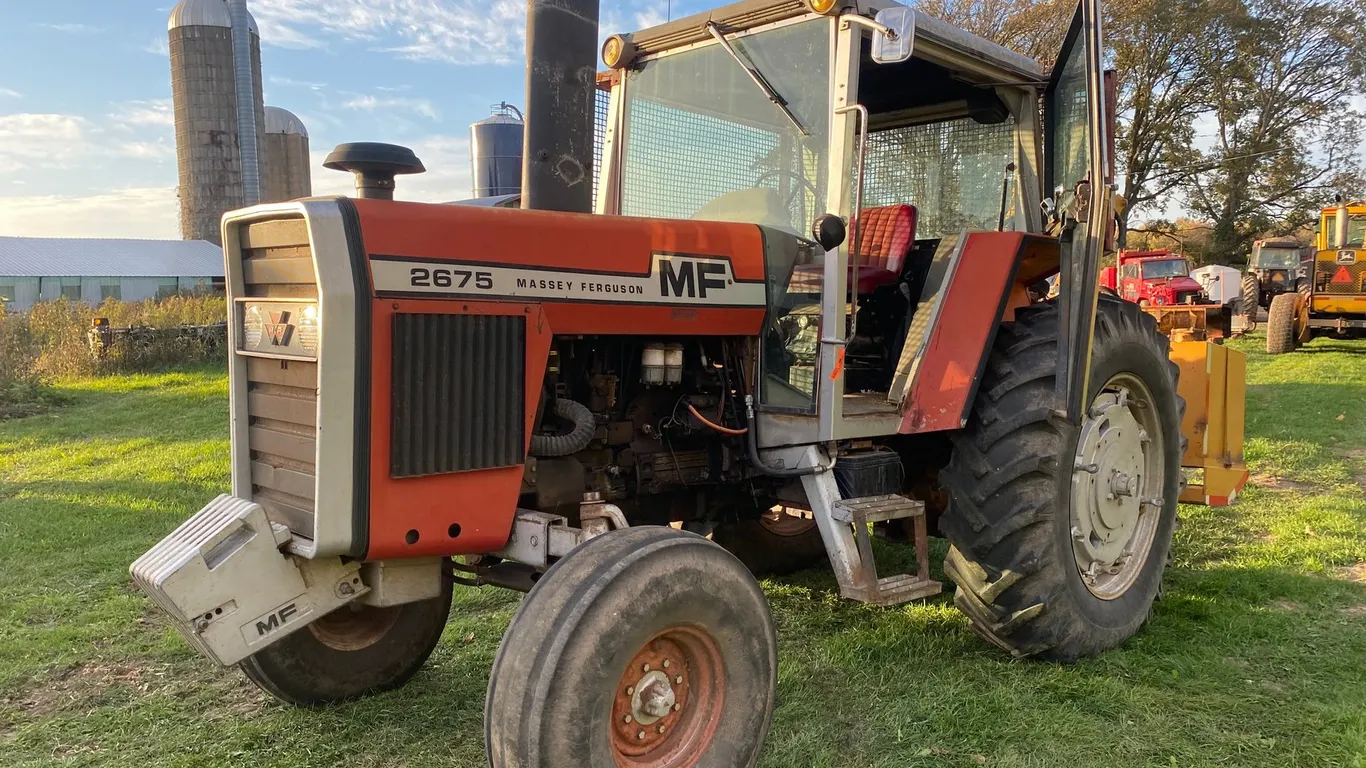 Massey Ferguson 2675 Tractor (Frederic, WI)
