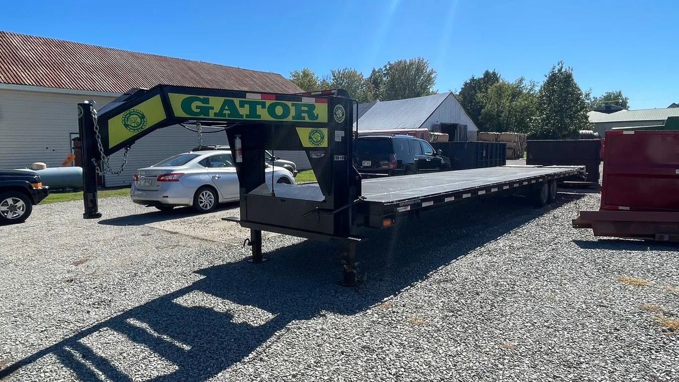 2023 Gator Gooseneck Trailer (Has WI Prior Salvage Title) (Seymour, WI)
