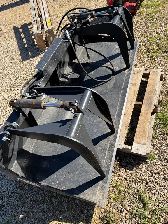 JCT Grapple Bucket (Bear Creek, WI)