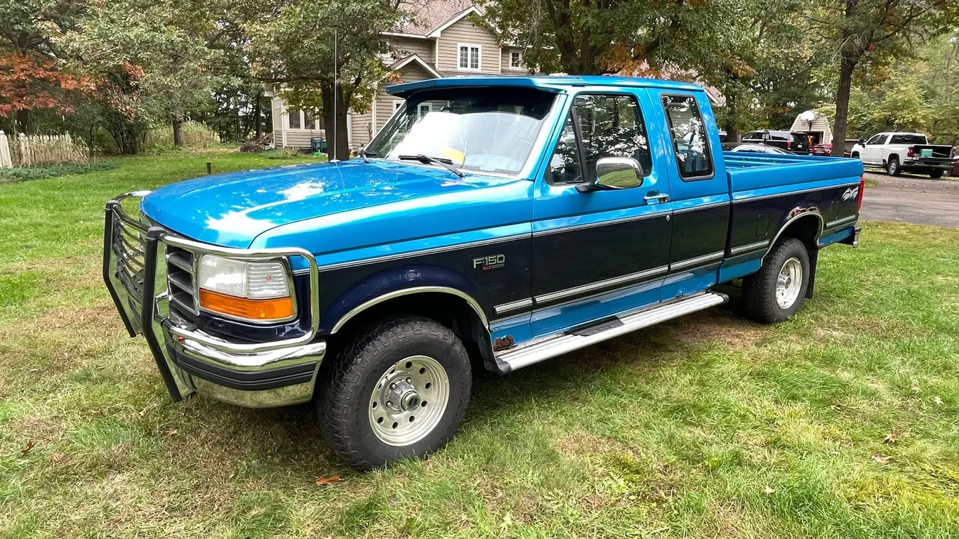 1995 Ford F-150 XLT 4X4 Pickup (Has WI Title) (Colfax, WI)