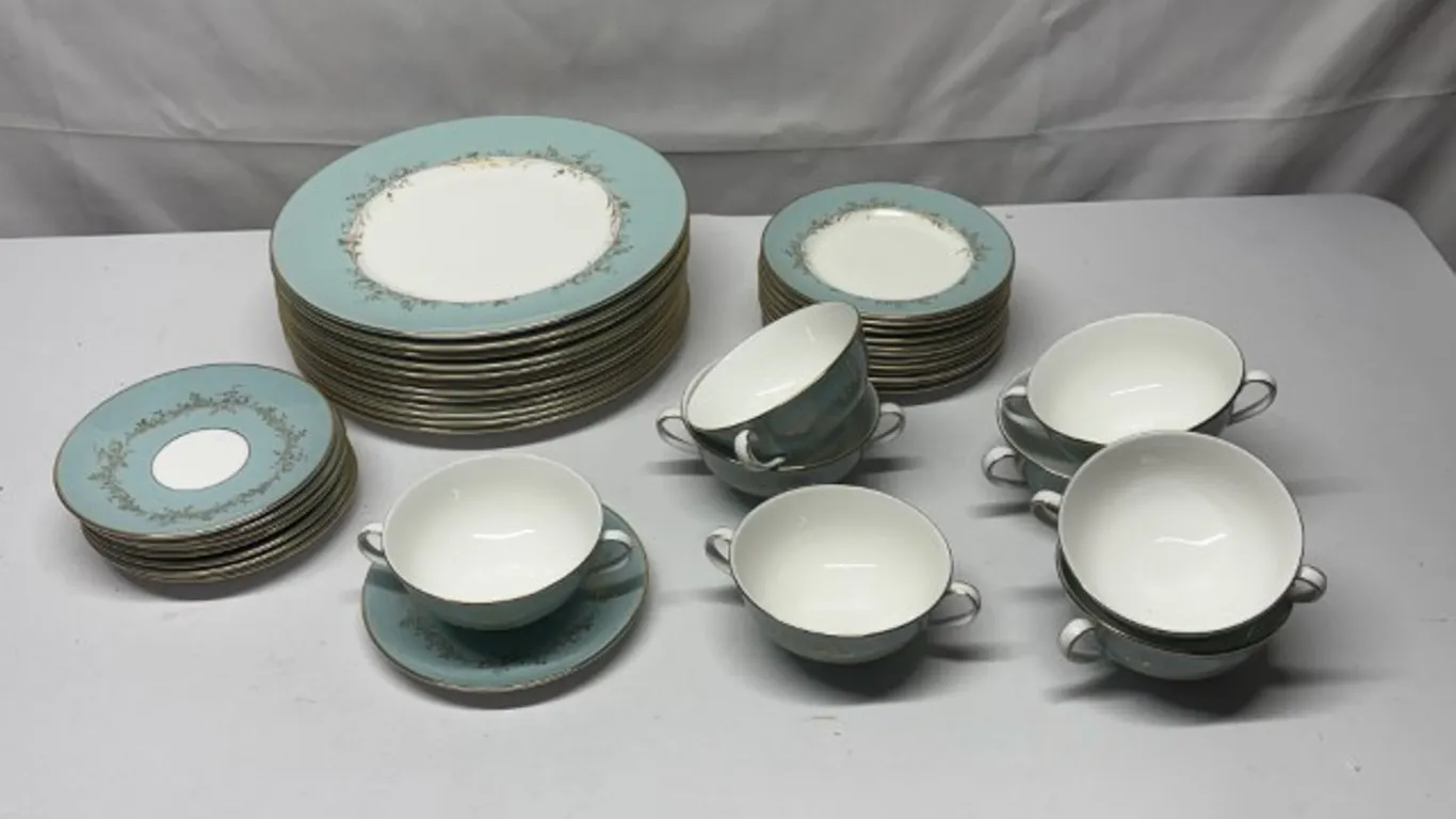 Royal Doulton Dinnerware