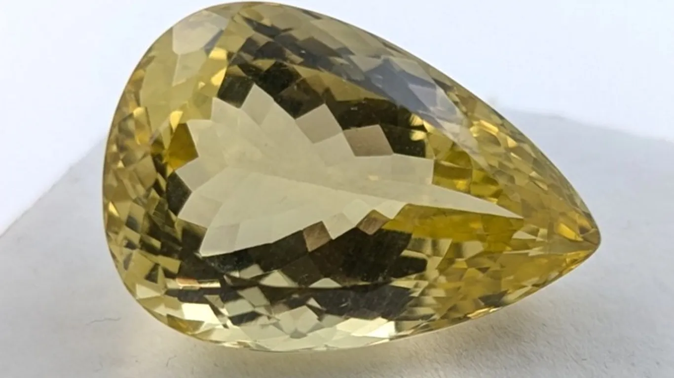 45.9 ct Certified Signature Lemon Quartz gemstone ($7,344 Appraisal)