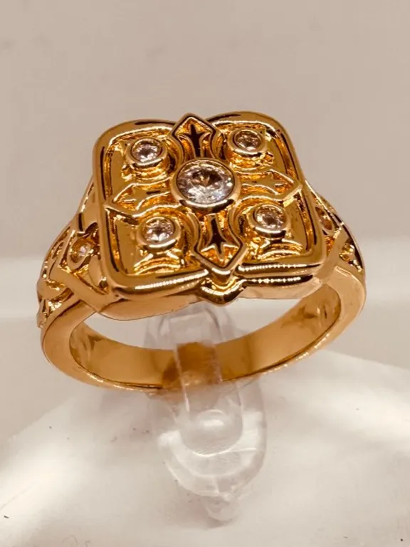Poison Ring Sz 10 unusual Pc Untested