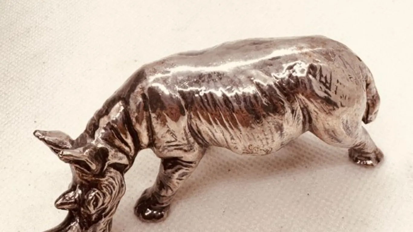 925 Sterling Rhino Figurine 41g untested