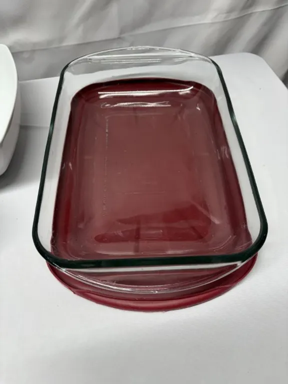 Glass & White Ceramic Bakeware+