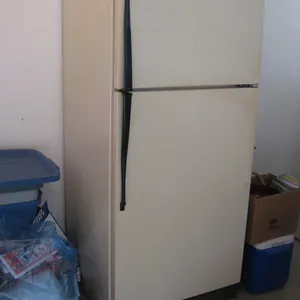Refridgerator