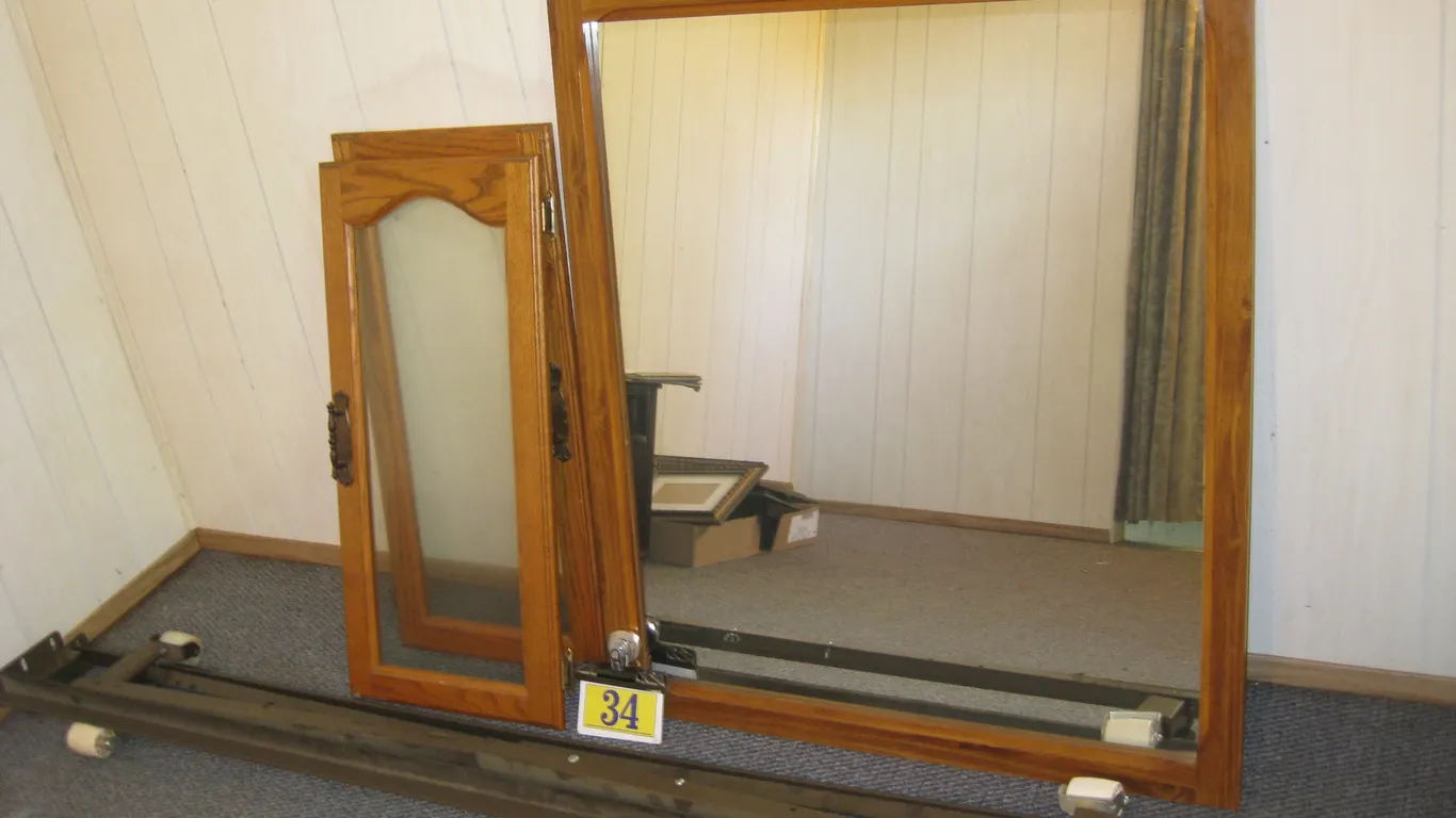 Mirror, Doors
