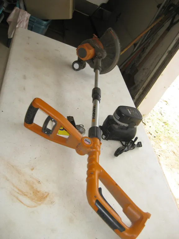 Weed Trimmer