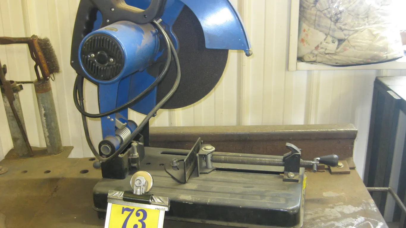 Cut-Off Saw