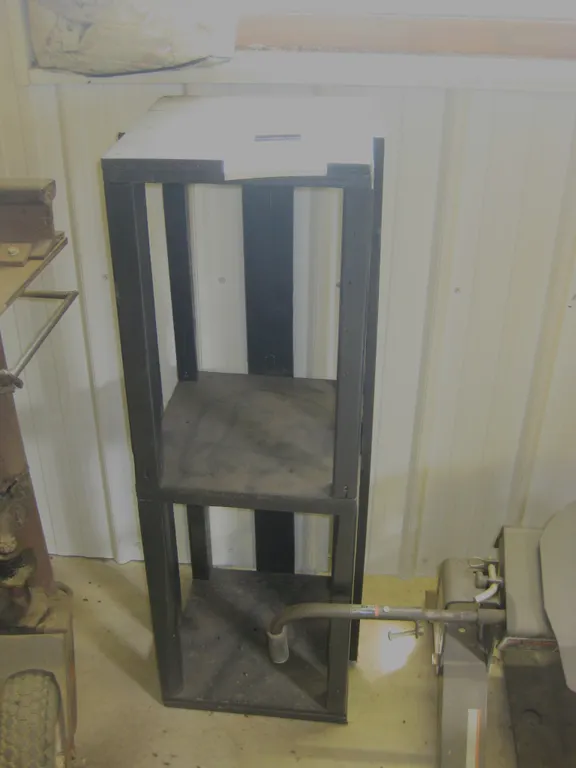 Shelf Unit