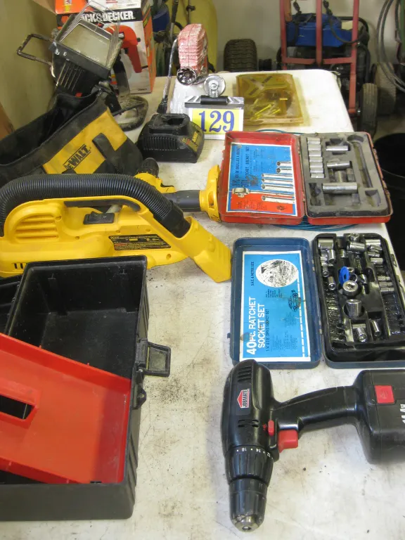 Power & Hand Tools