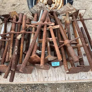 Assorted Heavy-Duty Adjustable Screw Jacks & Masonry Shoring Supports – Pallet Lot