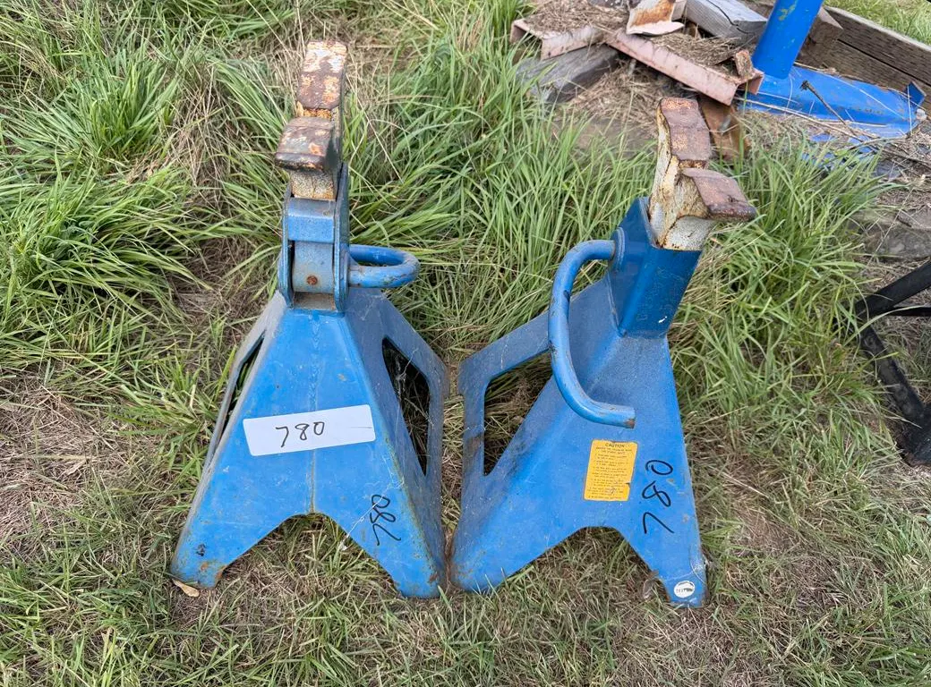 (2) Blue Jack Stands
