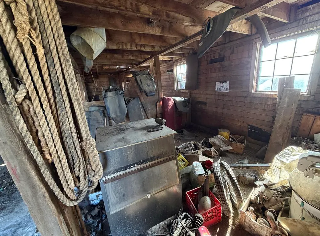 Vintage Auto Seats, Panels & Vehicle Parts