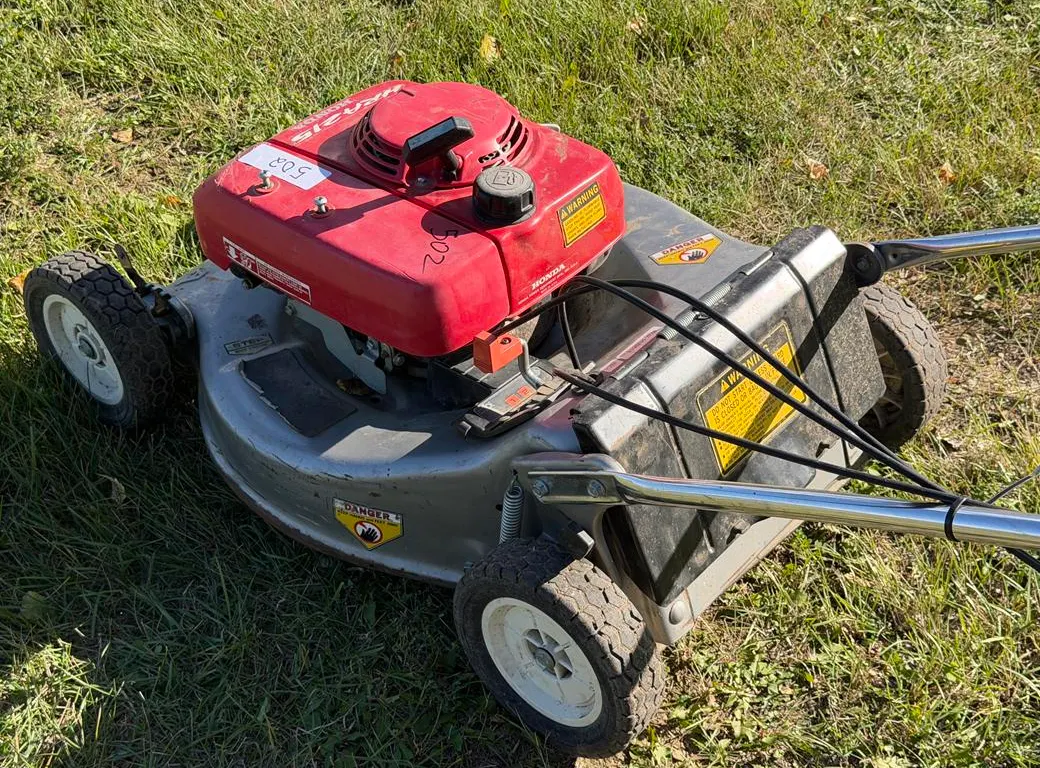 Honda HRA215 Gas Lawnmower
