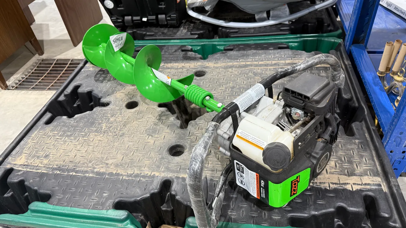 Tazz 43cc Earth Auger- Unused