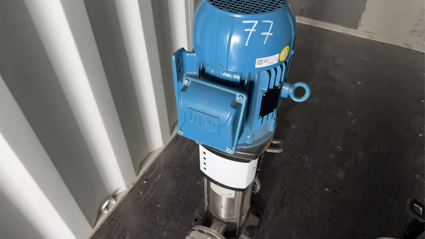 Well-x-trol 2025 Model WX-350, 150 Psi, w/ 2'' Flange, w/ Distribution Branch, Flanged *Unreserved*