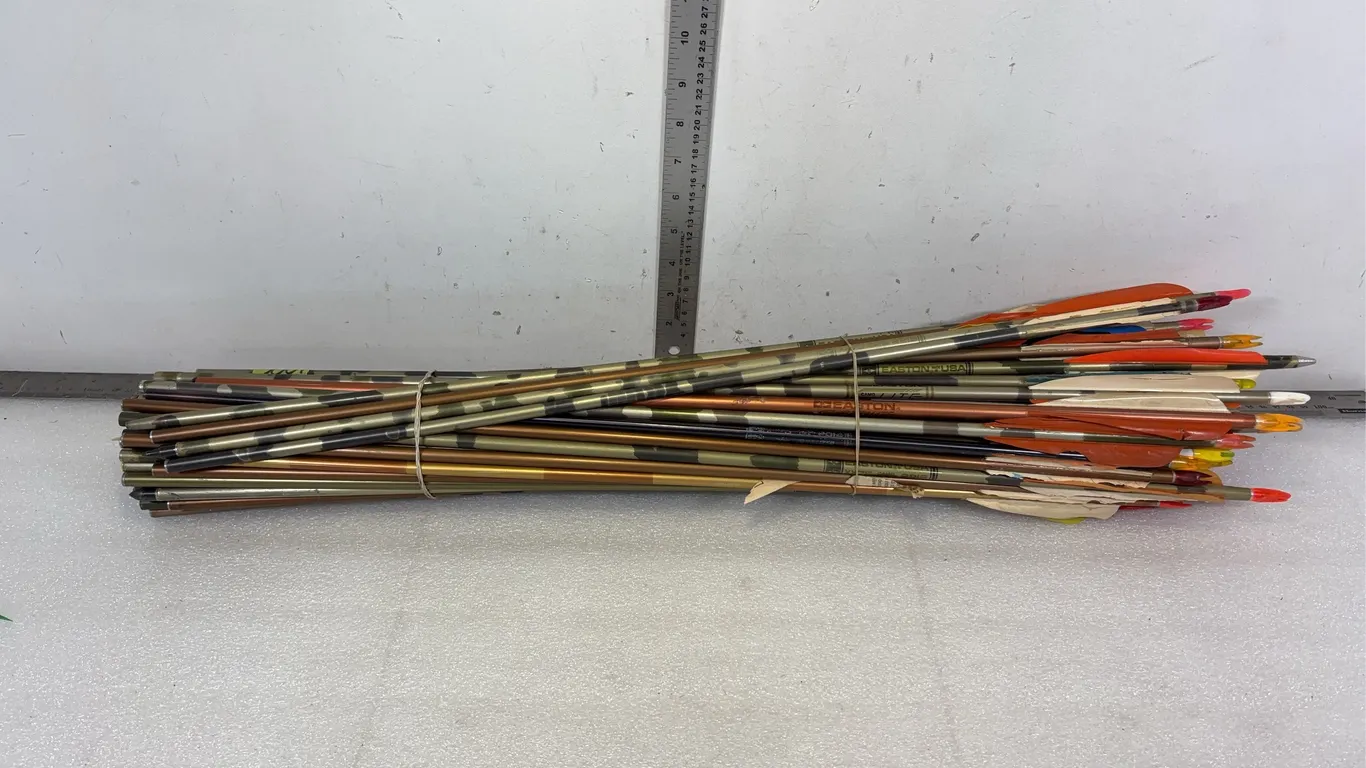 Bundle of Archery Arrows Approx. 40 pce *Unreserved*