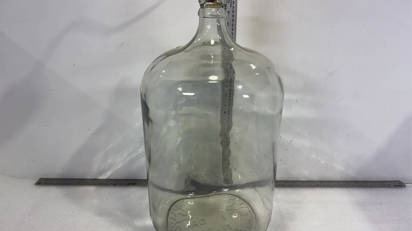 Large Glass 23L Jug, Approx. 11"x21" *Unreserved*