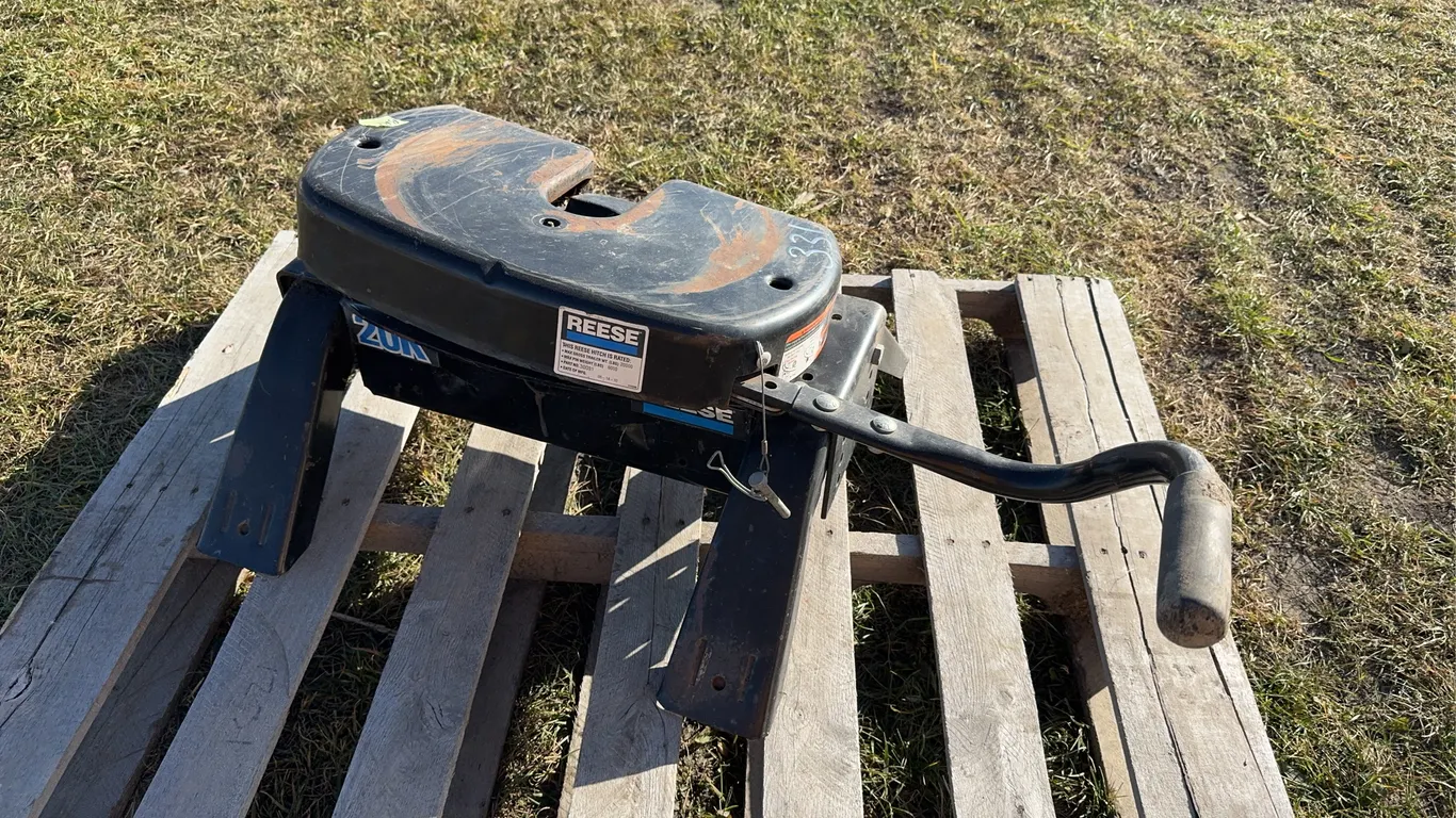 Reece 20K 5th Wheel Hitch *Unreserved*