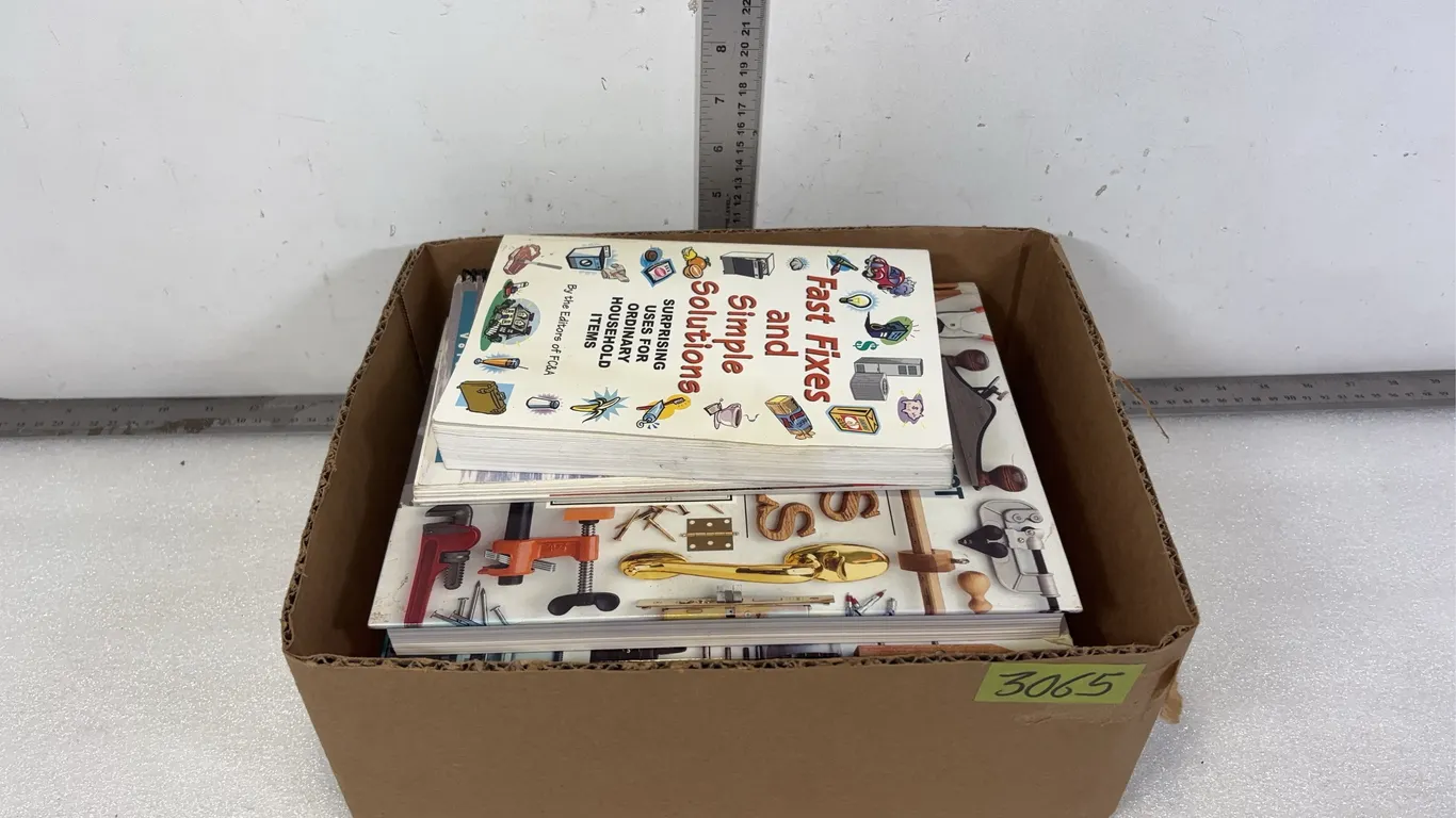 Home Repair and Fix It Books, Approx. 5 Books *Unreserved*