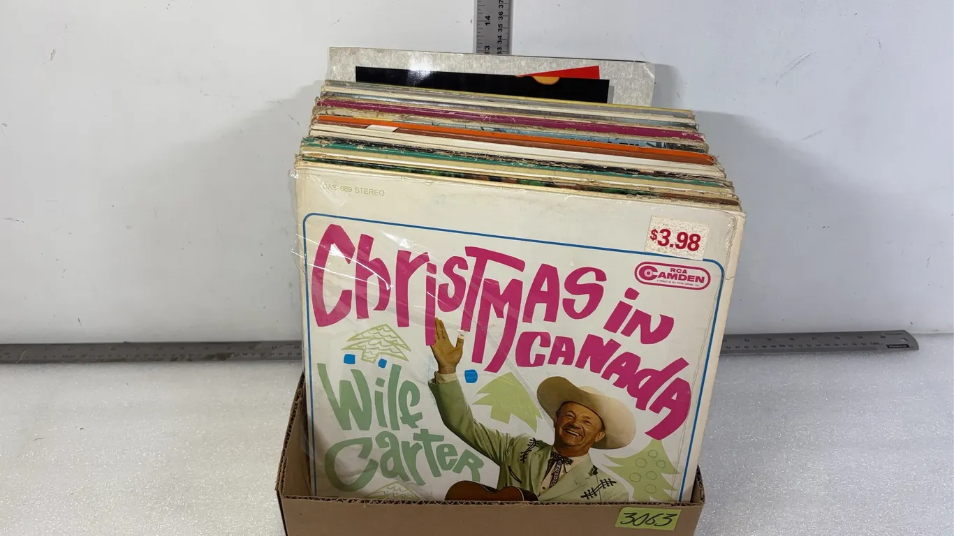 Assorted Records and Empty Cases, Approx. 35 Items *Unreserved*