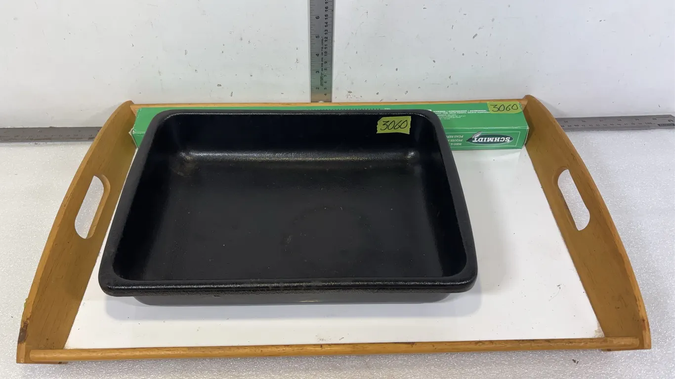 2 - Trays, Bird Repellent Spikes *Unreserved*