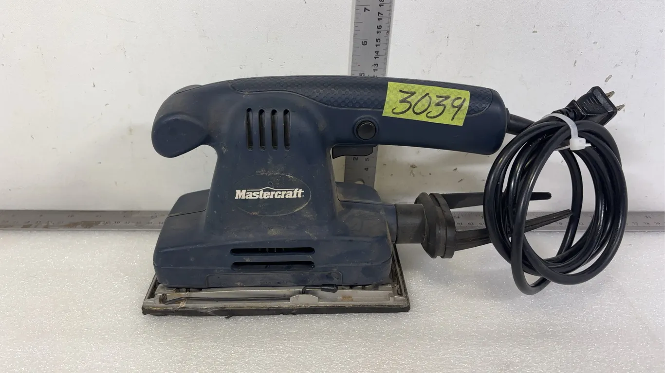 MasterCraft 1/3 Sheet Sander 54-7189-2 *Unreserved*