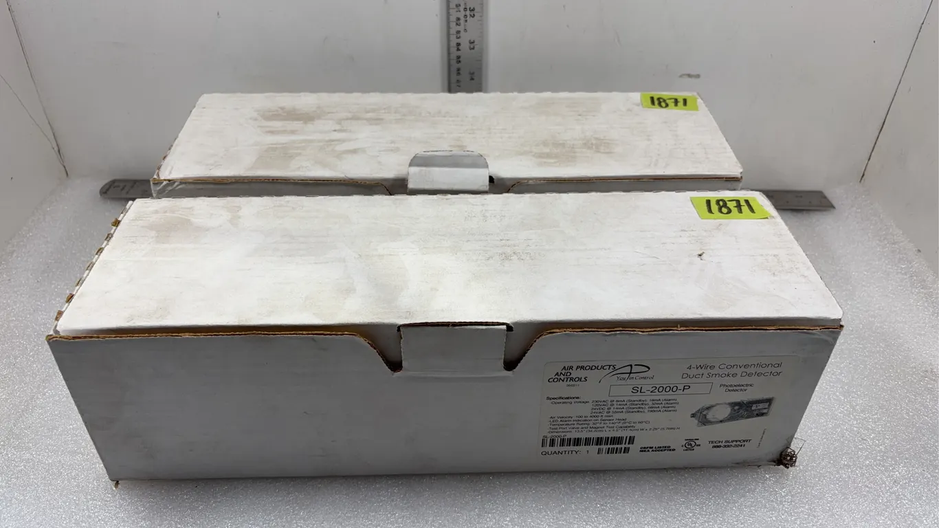 2 - KMC Controls 4-Wire Conventional Duct Smoke Detector SL-2000-P *Unreserved*