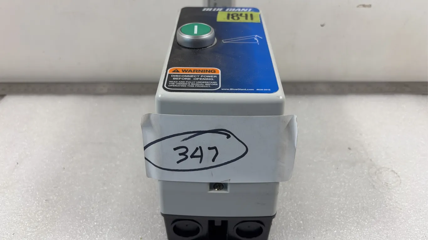 Lovato Blue Giant SP1 Single Push Button Control Station, Approx. 7"x3"x5" *Unreserved*