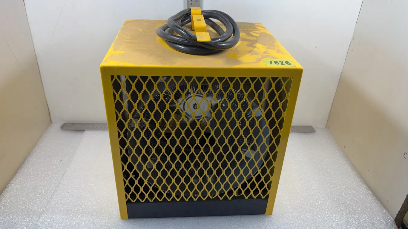 Stelpro SCH4800T Portable Construction Heater, Approx. 10"x10"x11" *Unreserved*