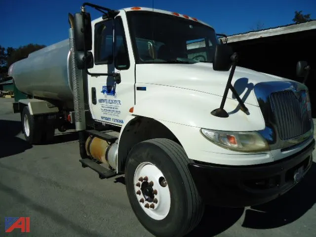 2012 International DuraStar 4300 Tank Truck