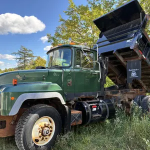 2001 Mack RD690P Dump Truck with Plow and Wing