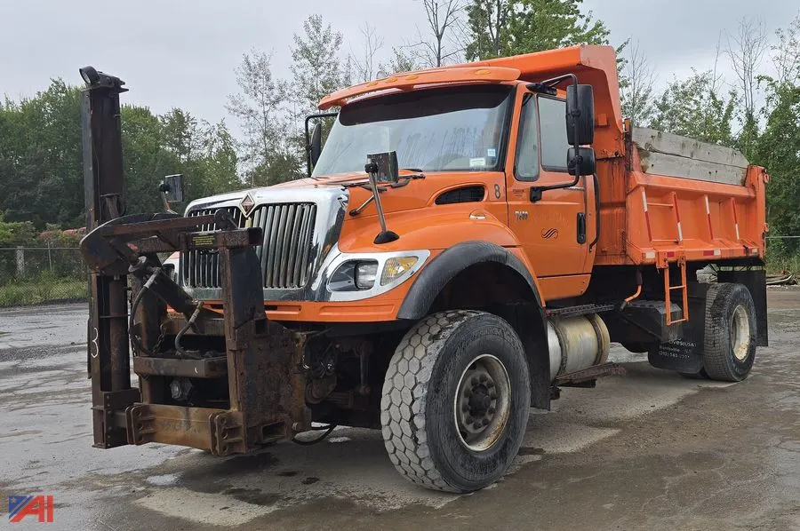 2007 International WorkStar 7600 Dump Truck