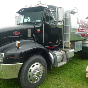 (#4) 2NPNHD7X34M827436 2004 Peterbilt 330 Fuel Truck