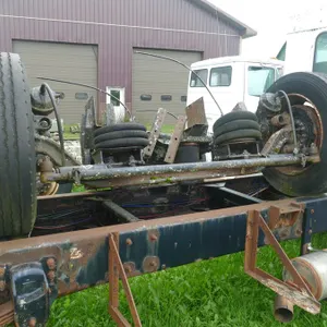 (#13) Steerable Tag Axle