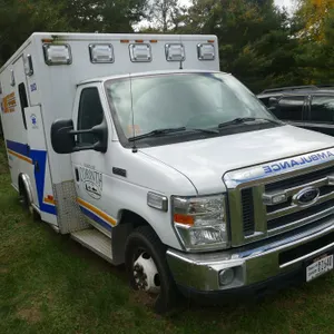 (#2) 2010 Ford E-350  Ambulance