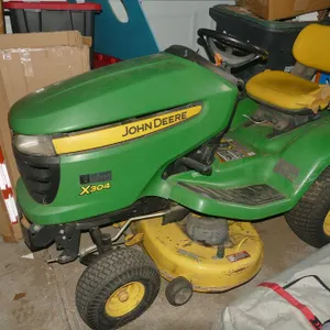 John Deere X304 Garden Tractor with 42" Mower Deck