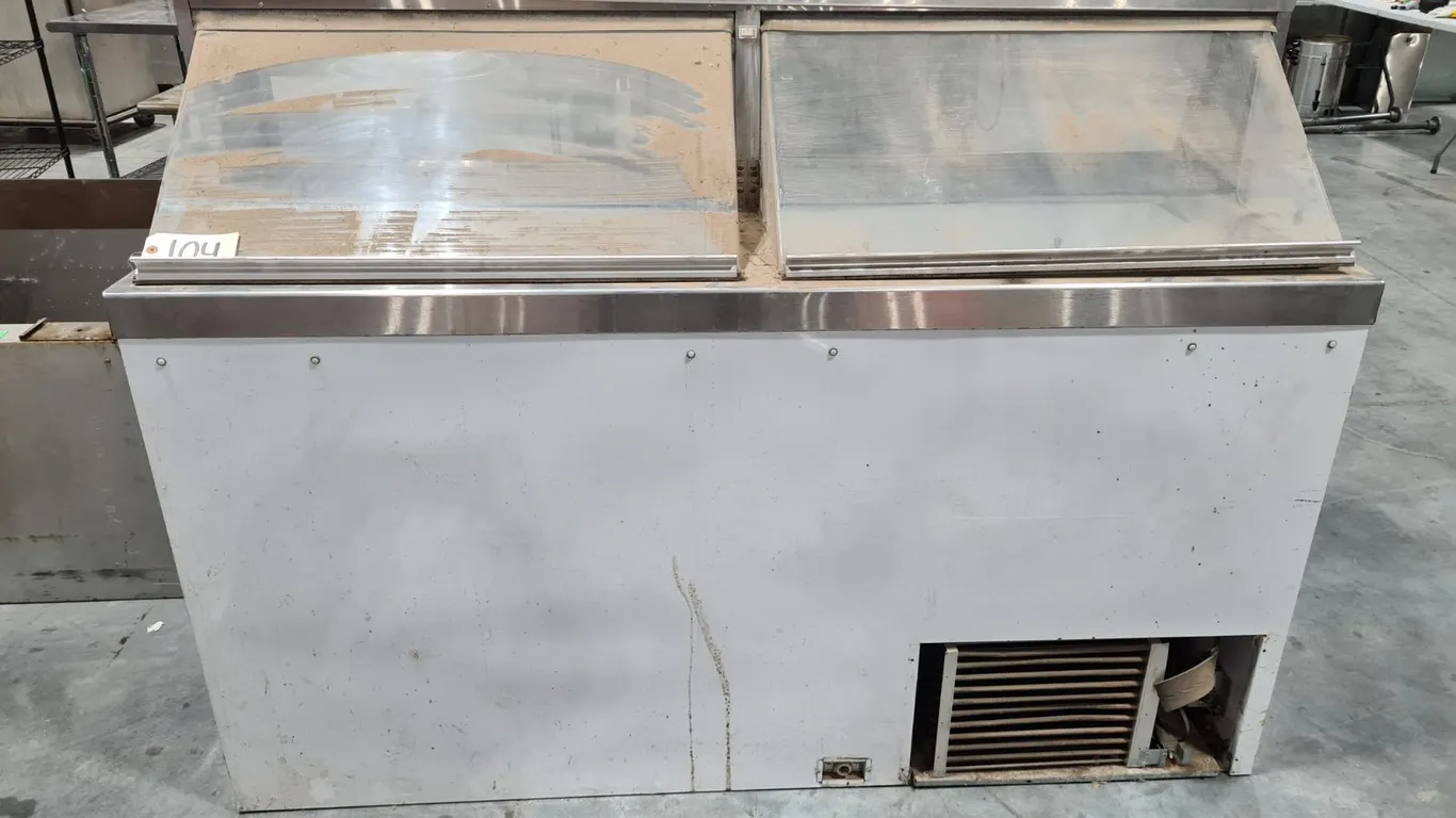 Master-Bilt DD-66 Ice Cream Dipping Cabinet *SEE DESCRIPTION