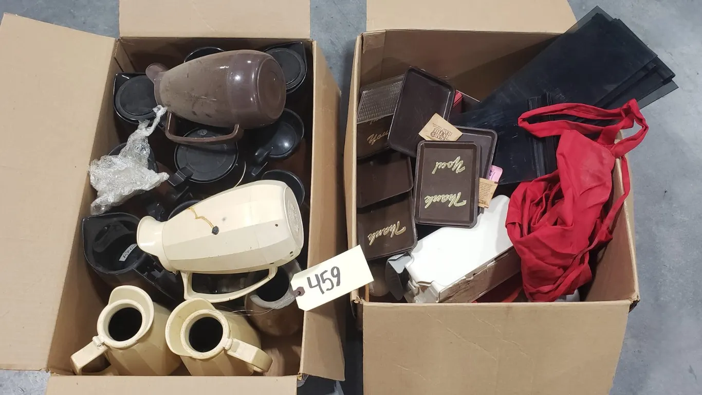 Assorted Kitchenware & Coffee Urns
