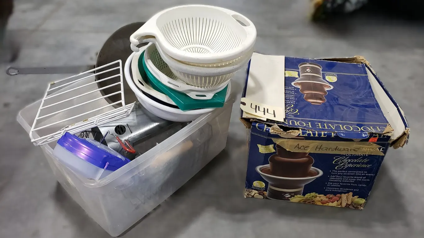 Rival Chocolate Fountain & Kitchen Items