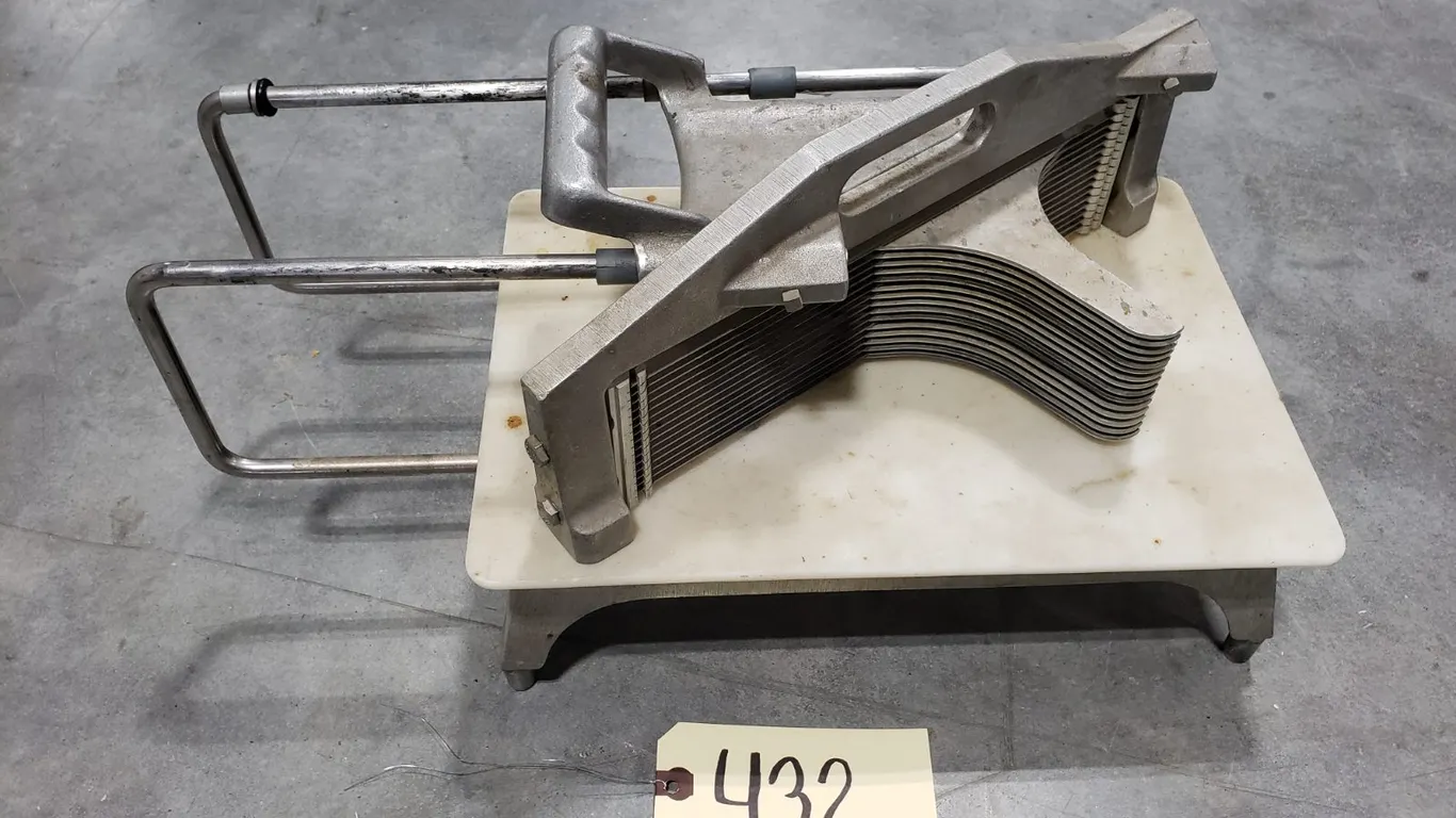 Lincoln 0643N Tomato Slicer
