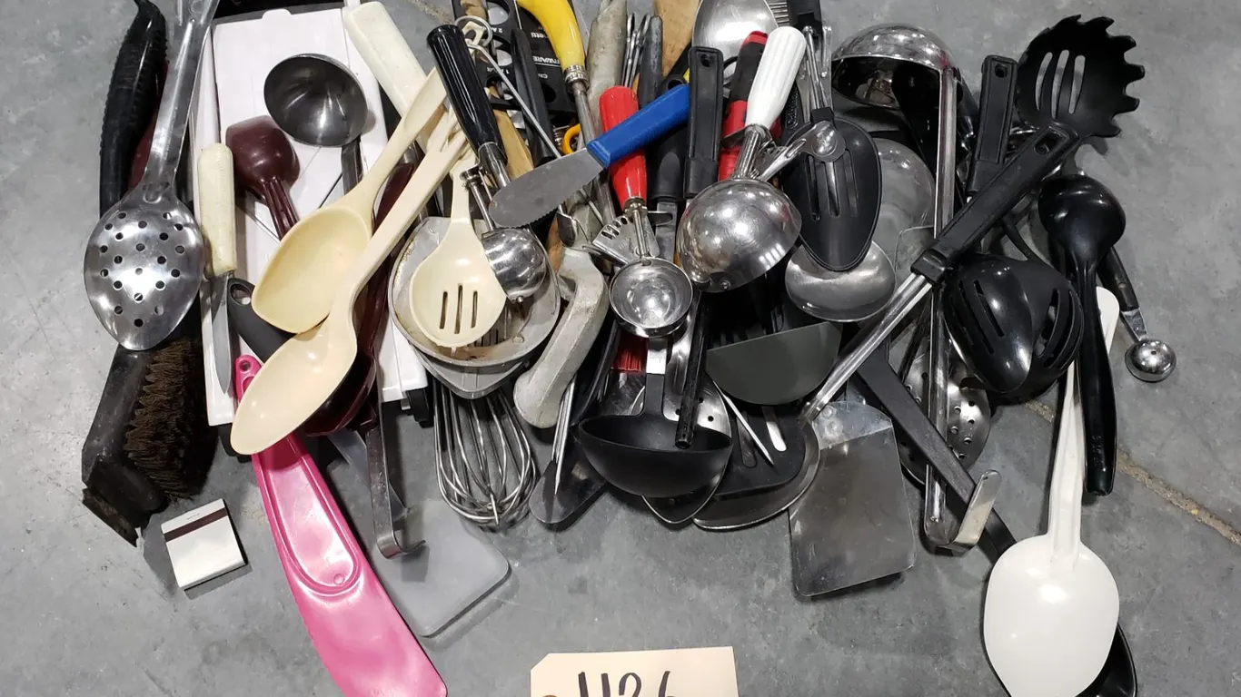 Assorted Kitchen Utensils