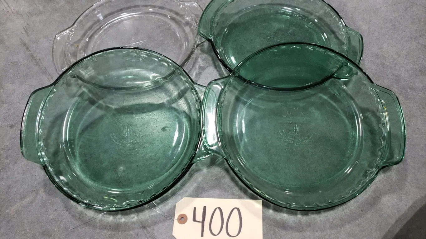 (4) Glass Pie Dishes