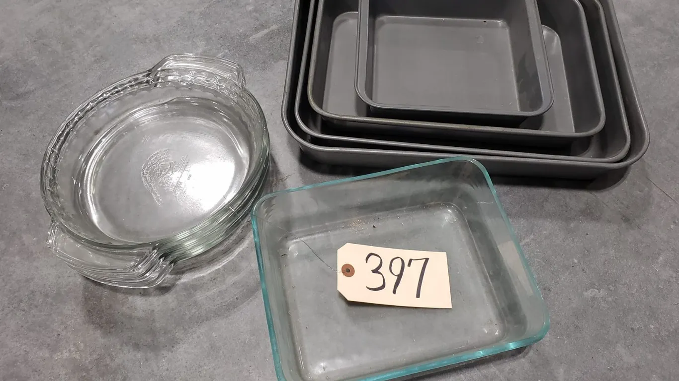 Glass & Metal Baking Dishes