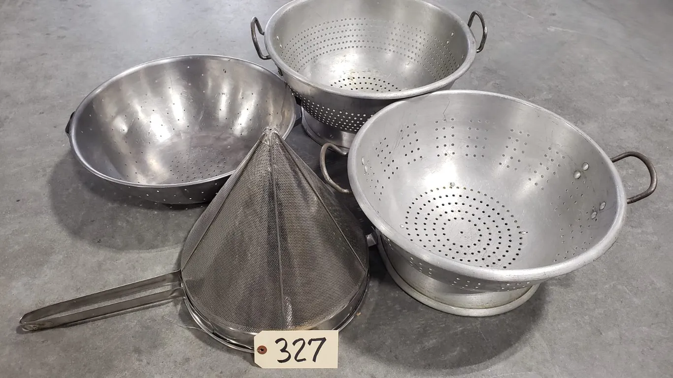 Metal Strainers & Colanders