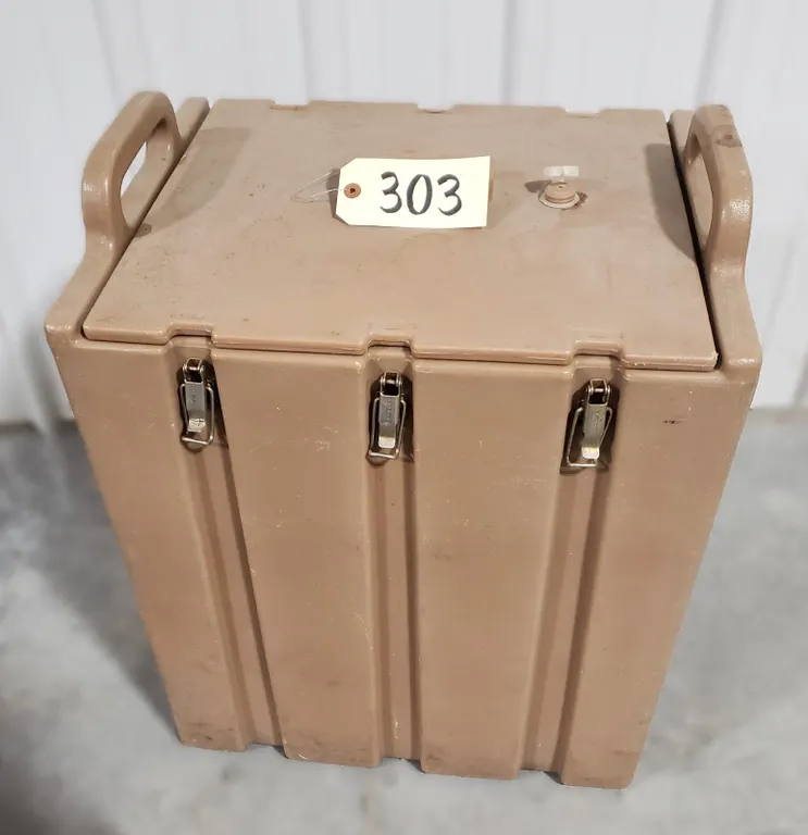 Cambro Insulated Beverage Dispenser