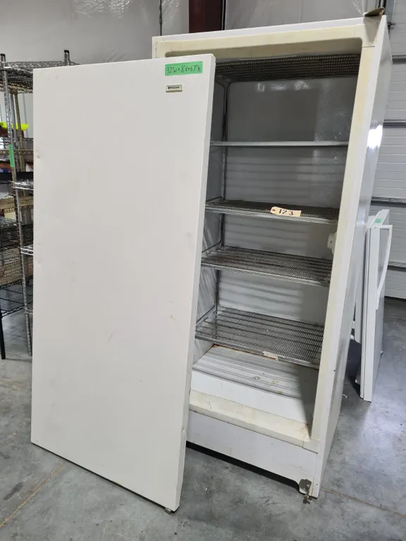 Frigidaire MFU21M3GW1 Upright Freezer